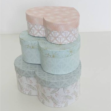 Set cutii din carton forma inima s/3