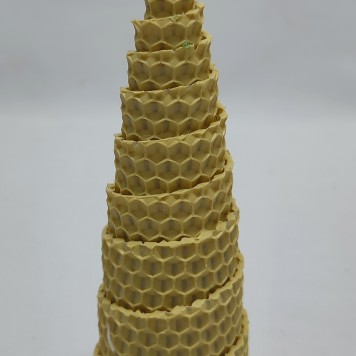 Lumanare tip brad din ceara naturala 13x4.5cm vanilie