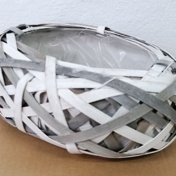 Cuib oval din nuiele 21x29x8cm gri alb
