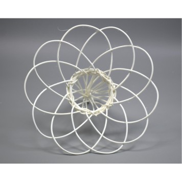 Suport buchet ratan forma floare 20cm alb